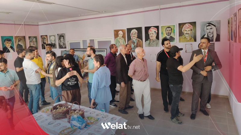 Barzani Yardım Vakfı Duhok'taki mülteci kampında sanat sergisi açtı